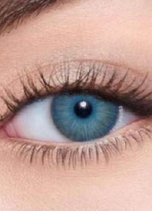 Линзы для глаз цветные голубые. хорошее перекрытие своего цвета