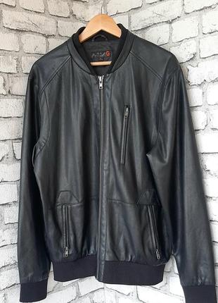 Куртка guess дуже класна