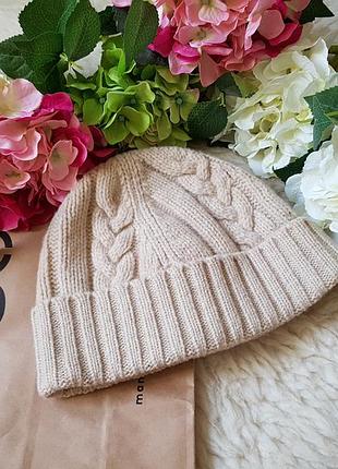 Шерстяная шапка