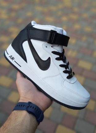 Стильные женские зимние высокие кроссовки nike air force 1 ' 82 белые термо на флисе