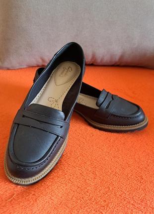 Лофери clarks