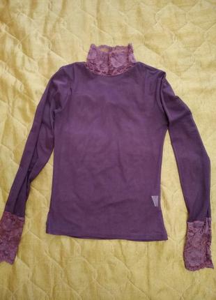 Гольф сетка с кружевом фиолетового цвета