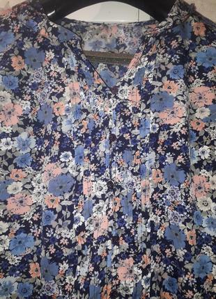 Тонесенька,легка блуза / флористичний принт3 фото