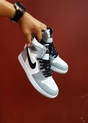 Кросівки nike air jordan 1 high retro
light grey white2 фото