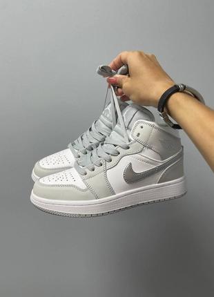 Жіночі кросівки nike air jordan 1  женские кроссовки найк аир  джордан