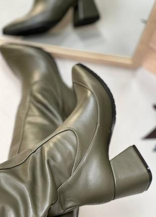 Стильні дизайнерські чоботи з ексклюзивної шкіри3 фото
