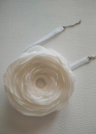 Чокер квітка роза троянда з тканини молочна