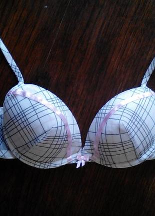 Дуже гарний поралоновый бюстик зі вставними подушками,70в