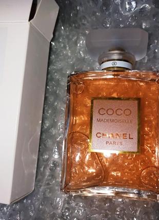 Очень яркий chanel coco mademoiselle.