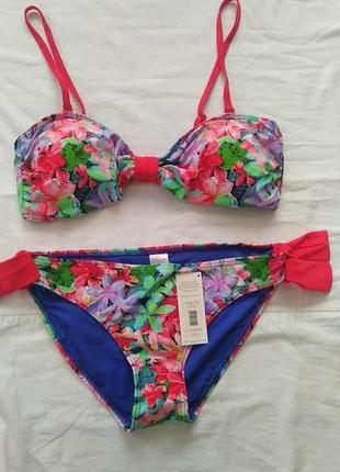 Яскравий купальник бонда coral bay boots