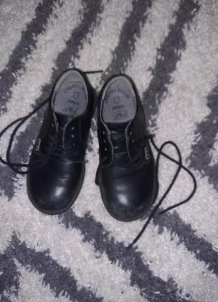 Шкіряні ботінки,  фірменні