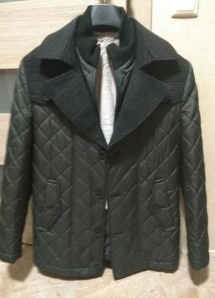 Фирменная отличная курточка зима-демисезон