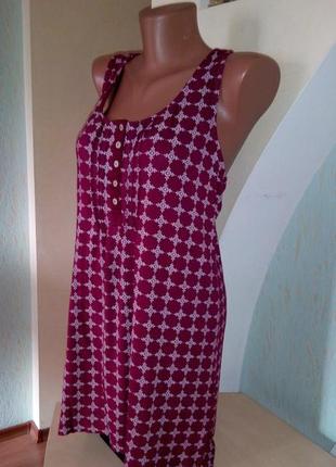Длинная трикотажная блуза бордо в мелкий цветочек3 фото