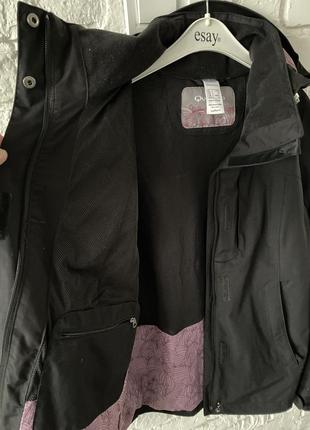 Курточка жіноча, оригінальна , крута фірма, є ще одна термо , вона тепліше на зиму підійде3 фото