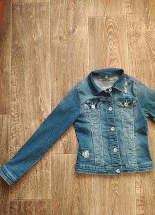 Джинсовая куртка