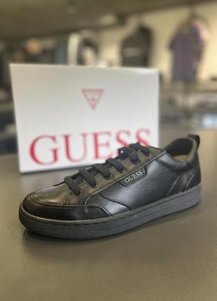 Чоловічі кросівки guess 3
