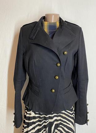 Шикарный фирменный молодёжный пиджак 12 размера