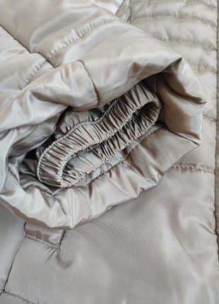 Куртка пальто на холодну осінь теплу зиму.