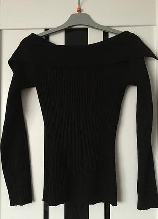 Кофтинка з відкритими плечима 2