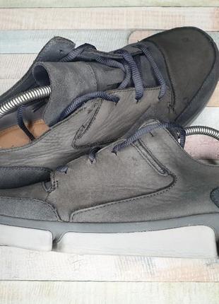 Кожаные кроссовки clarks