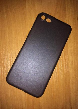 Пластиковый чехол на iphone 7. мягкий