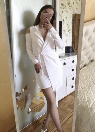 Сукня біла pretty little thing розмір s нова з біркою