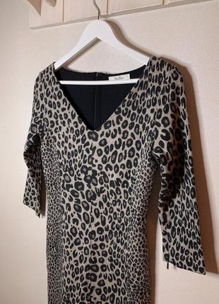 Леопардовое шерстяное платье по форме 🤎2 фото