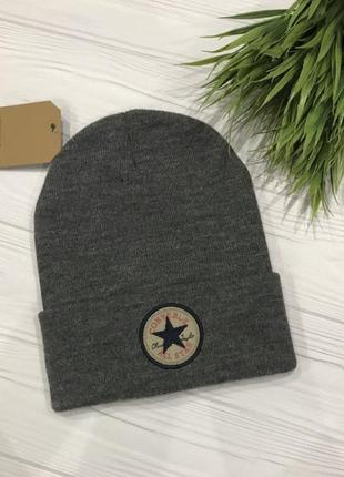 Стильна шапка converse