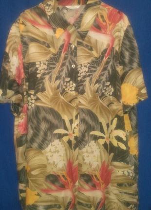 Дуже ошатна красива і зручна жіноча блуза (made in romania )