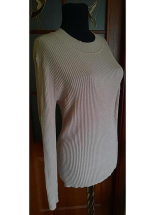 Светрик з горловиною