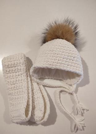 Вязані шапочки ручної роботи6 фото