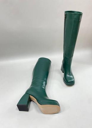 Трендові чоботи з натуральної італійської шкіри смарагдові зелені на підборах3 фото