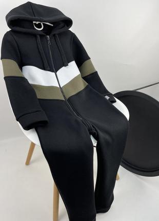 Комбінезон на флісі чорний з капюшоном зручний на замочку