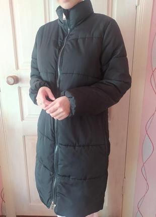 Жіночий зимовий пуховик