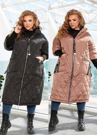 Зимнее женское пальто с капюшоном большого размера