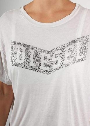 Женская футболка diesel белого цвета, с аппликацией,3 фото