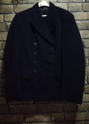 Фирменное шерстяное пальто.1 фото