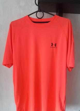 Футболка under armour