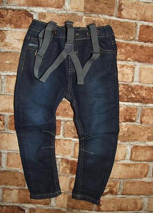 Джинсы скинни  мальчику на подтяжках 2 - 3 года matalan
