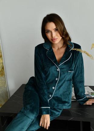 Велюровый домашний комплект пижама на пуговицах