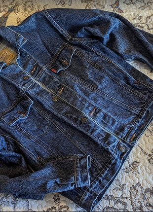 Джинсовая куртка levis