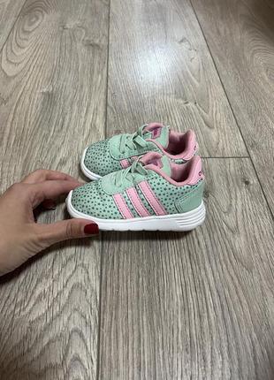 Кросівки для дівчинки adidas