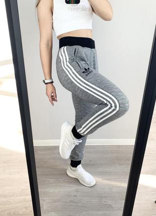 Спортивні штани треники adidas original оригінал2 фото