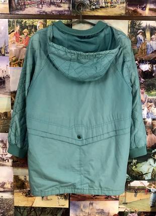 Стеганная куртка цвета тиффани (цвет морской волны) с капюшоном, на змейке с заклепками m-l3 фото