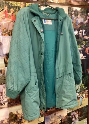 Стеганная куртка цвета тиффани (цвет морской волны) с капюшоном, на змейке с заклепками m-l2 фото