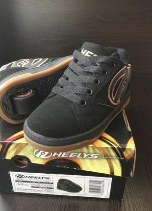 Роликовые кроссовки heelys