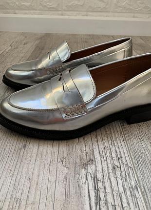 Лоферы туфли