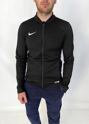 Nike олімпійка чорна розмір с