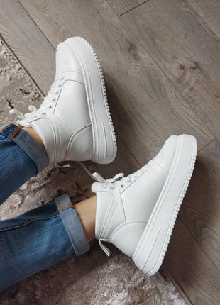 Круті зимові хайтопи, кросівки, черевики жіночі