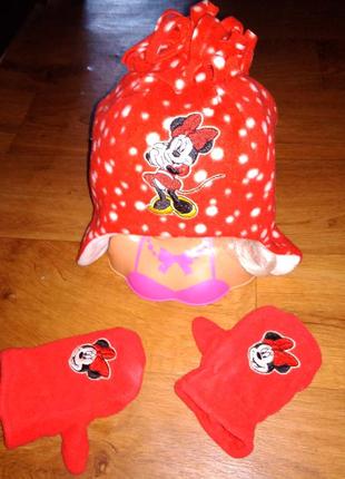 Шапка и варежки с минни.